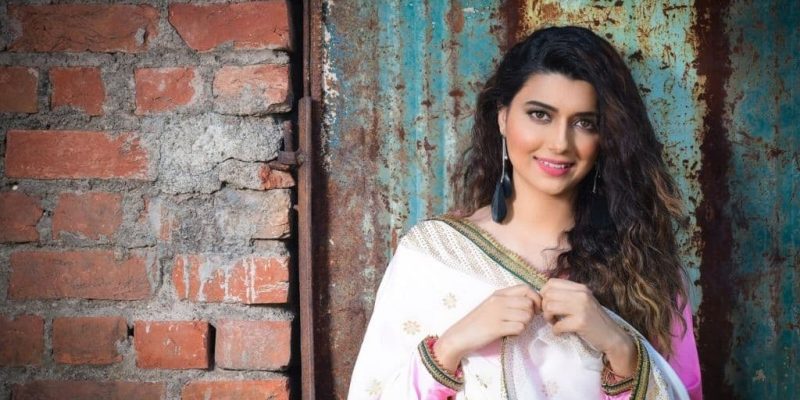 Nimrat Khaira Thumbnail