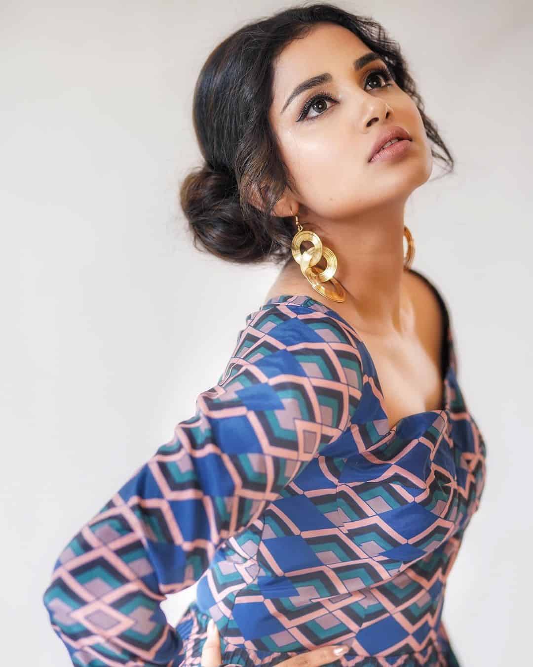 Actress Anupama Parameswaran Photos