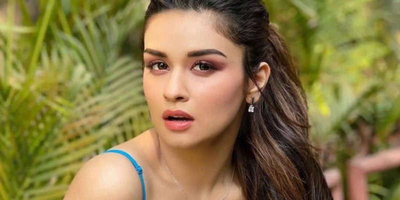 Avneet Kaur Photos Thumbnail