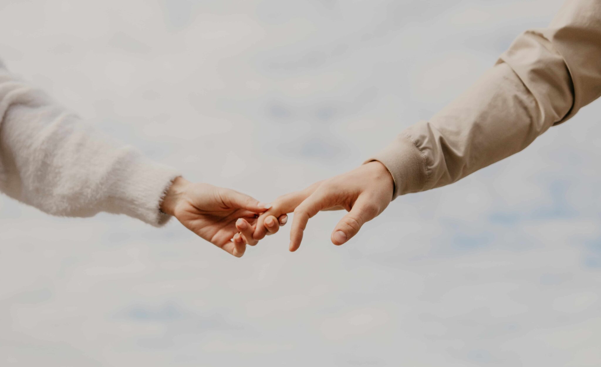 [80+] Couple Hand DP for Whatsapp & Instagram (HD) - PhotosFile