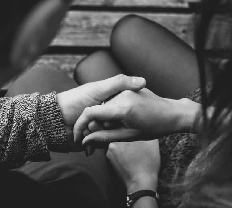 [80+] Couple Hand DP for Whatsapp & Instagram (HD) - PhotosFile
