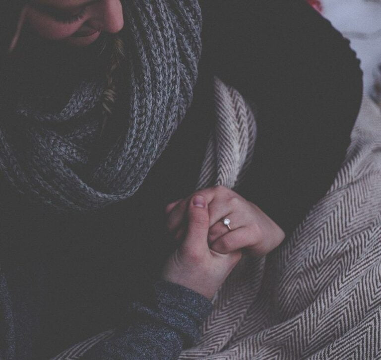 [80+] Couple Hand DP for Whatsapp & Instagram (HD) - PhotosFile
