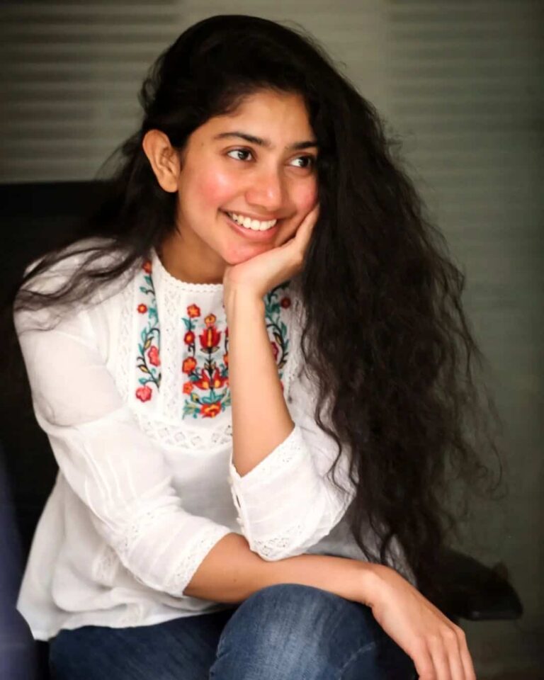 [55+] Sai Pallavi Photos, Images, Pics & Wallpaper (hd)